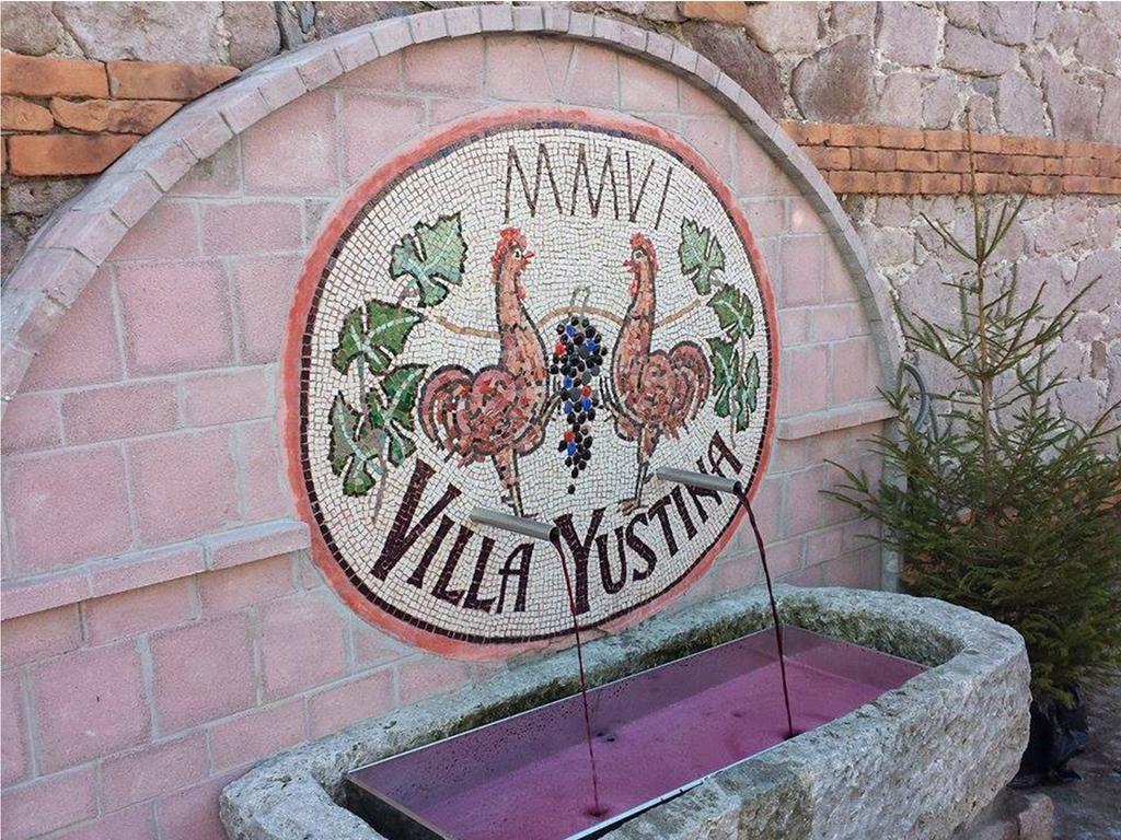 Yustina Villas Guest House Ngoại thất bức ảnh